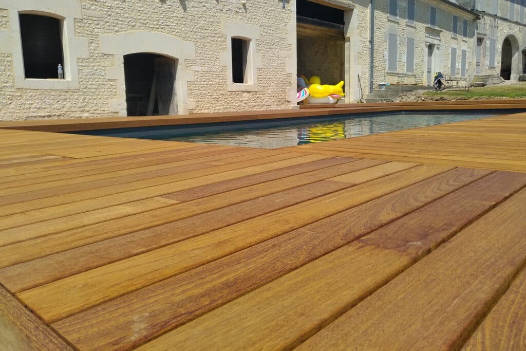 Installateur de terrasse, bardage bois et gazon synthétique