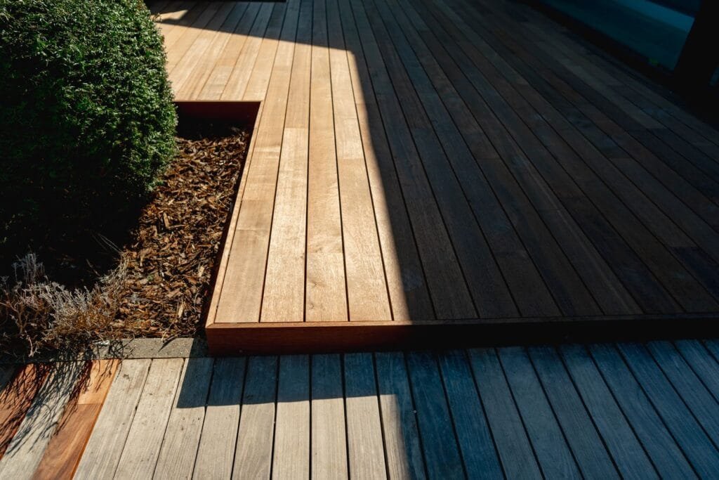 Installateur de terrasse, bardage bois et gazon synthétique